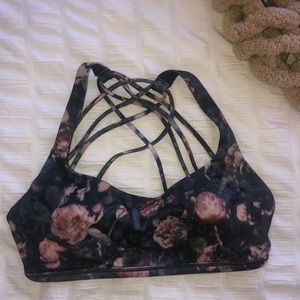 Lulu lemon sports bra-too small for me never worn